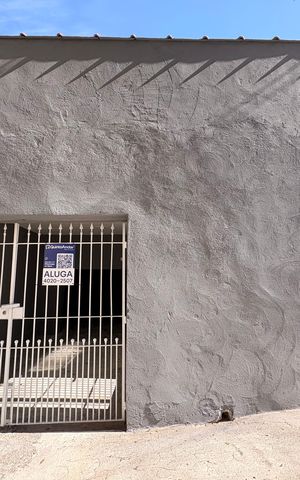 Casa para alugar com 85m², 2 quartos e 1 vaga Casa para alugar com 85m², 2 quartos e 1 vagaFachada