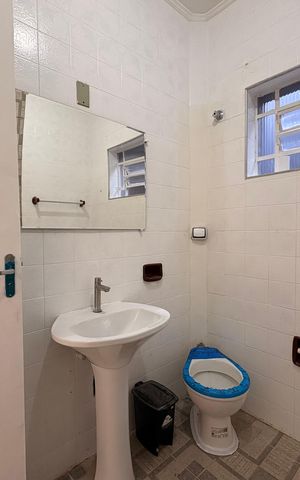 Casa para alugar com 85m², 2 quartos e 1 vaga Casa para alugar com 85m², 2 quartos e 1 vagaBanheiro