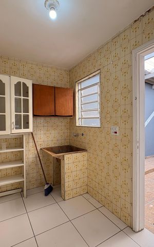 Casa para alugar com 85m², 2 quartos e 1 vaga Casa para alugar com 85m², 2 quartos e 1 vagaÁrea de serviço