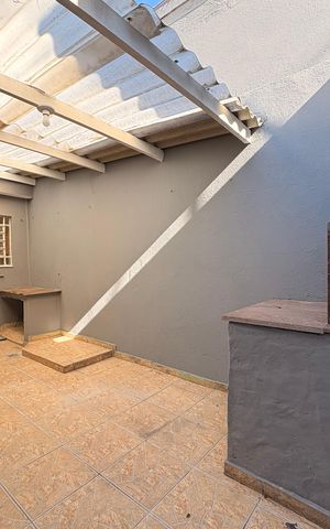 Casa para alugar com 85m², 2 quartos e 1 vaga Casa para alugar com 85m², 2 quartos e 1 vagaQuintal