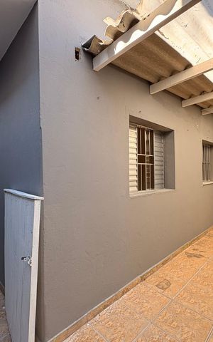 Casa para alugar com 85m², 2 quartos e 1 vaga Casa para alugar com 85m², 2 quartos e 1 vagaQuintal