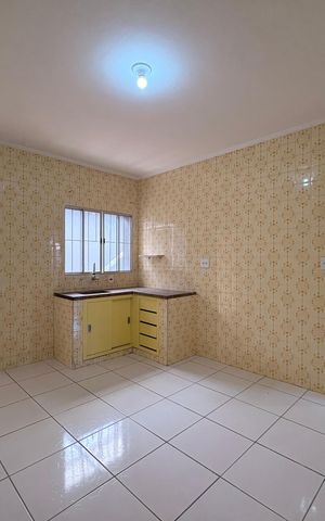 Casa para alugar com 85m², 2 quartos e 1 vaga Casa para alugar com 85m², 2 quartos e 1 vagaCozinha