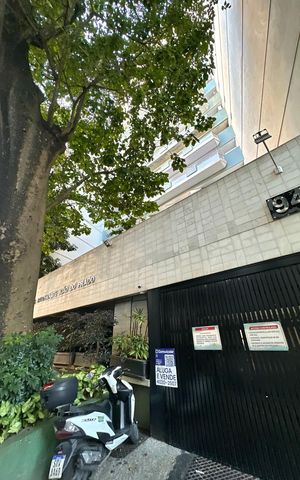 Apartamento para alugar com 135m², 3 quartos e 1 vaga