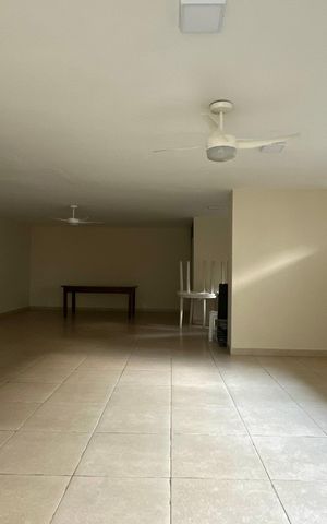 Apartamento para alugar com 135m², 3 quartos e 1 vaga