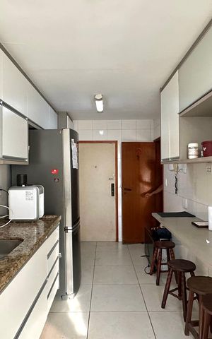 Apartamento para alugar com 135m², 3 quartos e 1 vaga