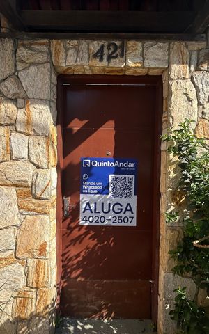 Casa para alugar com 72m², 1 quarto e sem vaga Casa para alugar com 72m², 1 quarto e sem vagaFachada