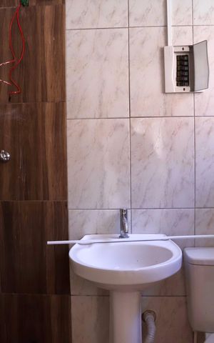 Casa para alugar com 72m², 1 quarto e sem vaga Casa para alugar com 72m², 1 quarto e sem vagaBanheiro do Quarto 1