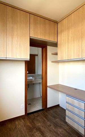 Apartamento à venda com 263m², 4 quartos e 2 vagas Apartamento à venda com 263m², 4 quartos e 2 vagasSuite 2