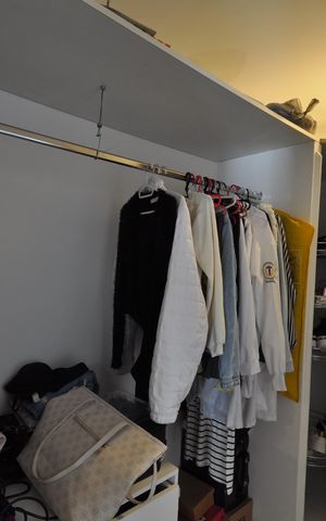 Casa à venda com 590m², 4 quartos e 3 vagasCloset da Suíte 3