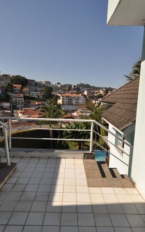 Casa à venda com 590m², 4 quartos e 3 vagasSacada da Suíte 3