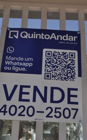 Casa à venda com 590m², 4 quartos e 3 vagasPlaca