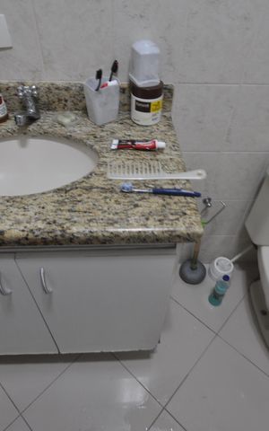 Casa à venda com 590m², 4 quartos e 3 vagasBanheiro da Suíte 2