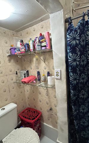 Casa à venda com 90m², 2 quartos e sem vagaBanheiro Social