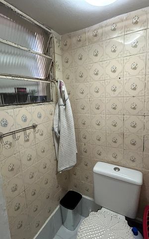Casa à venda com 90m², 2 quartos e sem vagaBanheiro Social