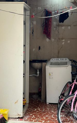 Casa à venda com 90m², 2 quartos e sem vagaÁrea de Serviço
