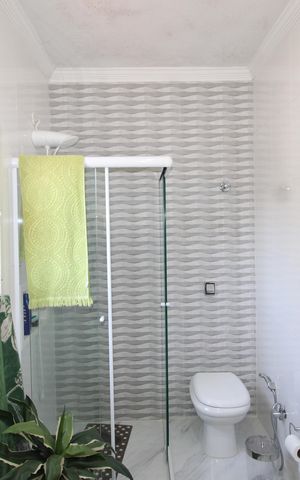 Casa para alugar com 200m², 3 quartos e 2 vagasBanheiro da Suíte 1