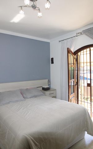 Casa para alugar com 200m², 3 quartos e 2 vagasQuarto 1 Suíte