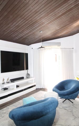 Casa para alugar com 200m², 3 quartos e 2 vagasSala de TV
