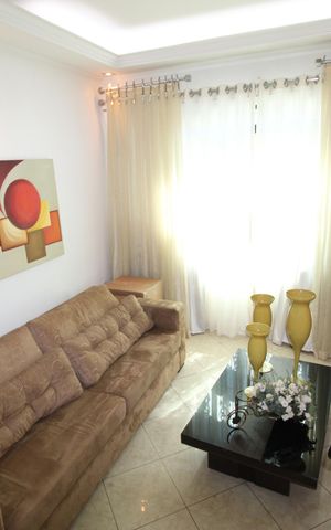 Casa para alugar com 200m², 3 quartos e 2 vagasSala