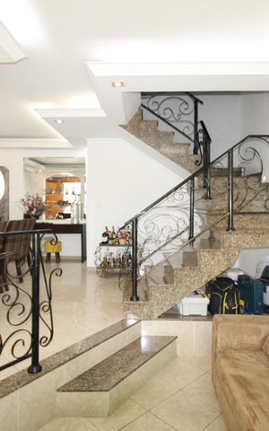 Casa para alugar com 200m², 3 quartos e 2 vagasSala