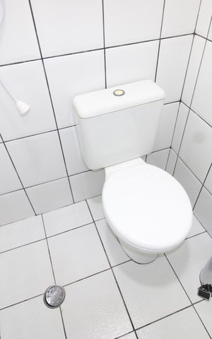 Casa para alugar com 200m², 3 quartos e 2 vagasBanheiro