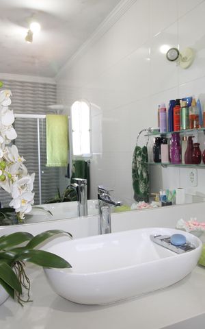 Casa para alugar com 200m², 3 quartos e 2 vagasBanheiro da Suíte 1
