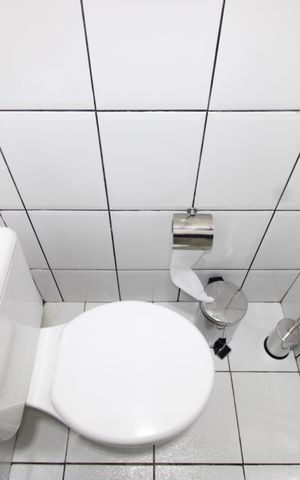 Casa para alugar com 200m², 3 quartos e 2 vagasBanheiro