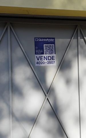 Casa à venda com 449m², 5 quartos e 4 vagasPlaquinha