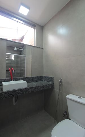 Apartamento à venda com 70m², 2 quartos e 1 vagaBanheiro da Suite