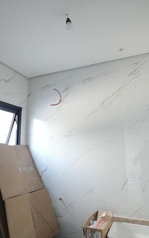 Casa à venda com 96m², 3 quartos e 2 vagasBanheiro da Suíte