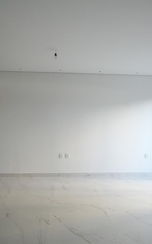 Casa à venda com 96m², 3 quartos e 2 vagasSala