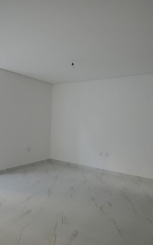 Casa à venda com 96m², 3 quartos e 2 vagasSala