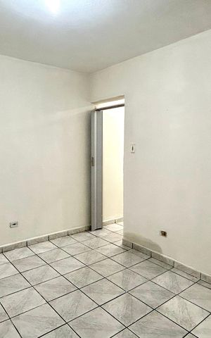 Casa para alugar com 60m², 2 quartos e 1 vaga Casa para alugar com 60m², 2 quartos e 1 vagaQuarto