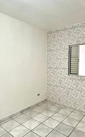 Casa para alugar com 60m², 2 quartos e 1 vaga Casa para alugar com 60m², 2 quartos e 1 vagaQuarto
