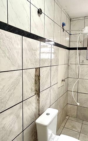 Casa para alugar com 60m², 2 quartos e 1 vaga Casa para alugar com 60m², 2 quartos e 1 vagaBanheiro
