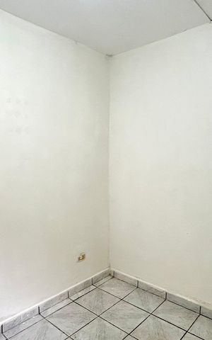 Casa para alugar com 60m², 2 quartos e 1 vaga Casa para alugar com 60m², 2 quartos e 1 vagaSala