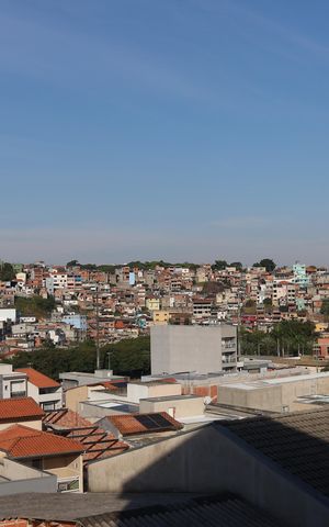 Casa à venda com 289m², 5 quartos e 3 vagas Casa à venda com 289m², 5 quartos e 3 vagasVista