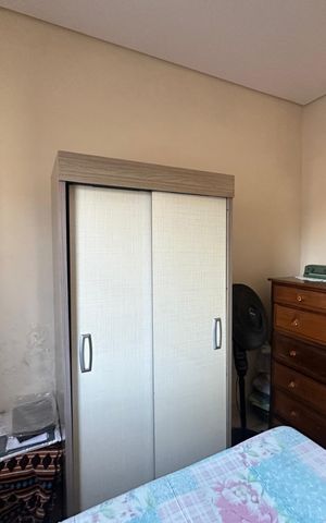 Casa à venda com 289m², 5 quartos e 3 vagas Casa à venda com 289m², 5 quartos e 3 vagasQuarto 4