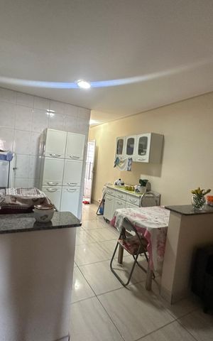 Casa à venda com 289m², 5 quartos e 3 vagas Casa à venda com 289m², 5 quartos e 3 vagasSala/Cozinha