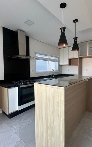 Casa à venda com 289m², 5 quartos e 3 vagas Casa à venda com 289m², 5 quartos e 3 vagasCozinha