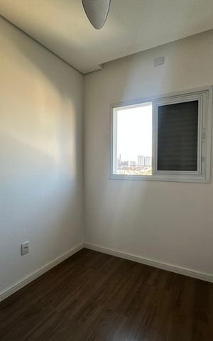 Casa à venda com 289m², 5 quartos e 3 vagas Casa à venda com 289m², 5 quartos e 3 vagasQuarto 1