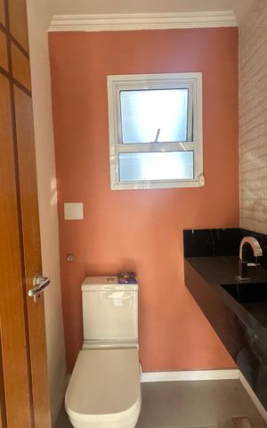 Casa à venda com 289m², 5 quartos e 3 vagas Casa à venda com 289m², 5 quartos e 3 vagasLavabo