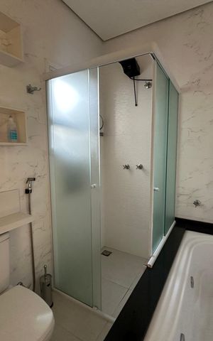 Casa à venda com 289m², 5 quartos e 3 vagas Casa à venda com 289m², 5 quartos e 3 vagasBanheiro da Suíte