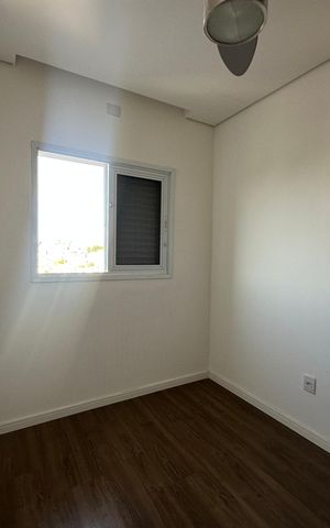 Casa à venda com 289m², 5 quartos e 3 vagas Casa à venda com 289m², 5 quartos e 3 vagasQuarto 2