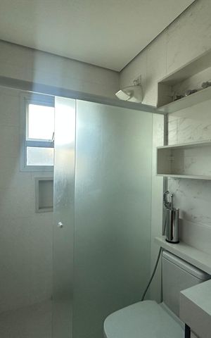 Casa à venda com 289m², 5 quartos e 3 vagas Casa à venda com 289m², 5 quartos e 3 vagasBanheiro 1