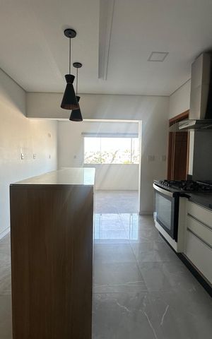 Casa à venda com 289m², 5 quartos e 3 vagas Casa à venda com 289m², 5 quartos e 3 vagasCozinha