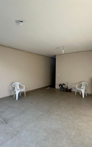 Casa à venda com 289m², 5 quartos e 3 vagas Casa à venda com 289m², 5 quartos e 3 vagasGaragem