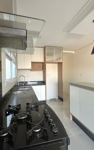 Casa à venda com 289m², 5 quartos e 3 vagas Casa à venda com 289m², 5 quartos e 3 vagasCozinha