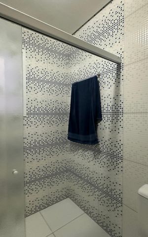 Casa à venda com 289m², 5 quartos e 3 vagas Casa à venda com 289m², 5 quartos e 3 vagasBanheiro 2
