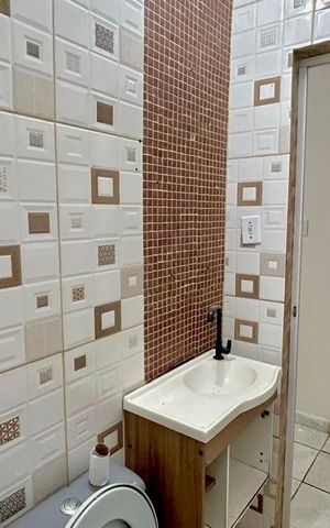 Casa para alugar com 40m², 1 quarto e sem vaga Casa para alugar com 40m², 1 quarto e sem vagaBanheiro